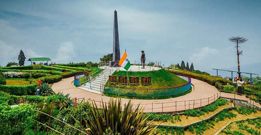 batasia loop darjeeling